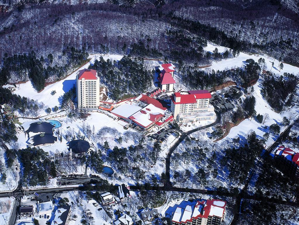 Kusatsu Onsen Hotel Village Exterior foto